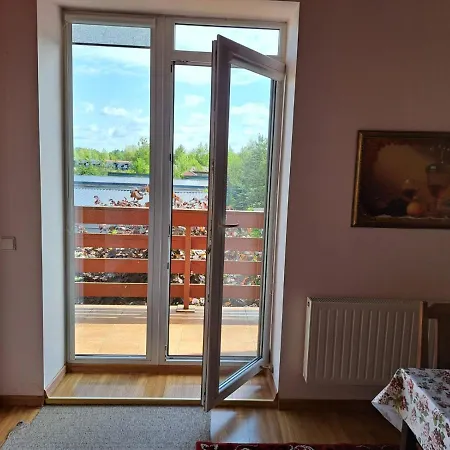 Sveciu Namai Erna *